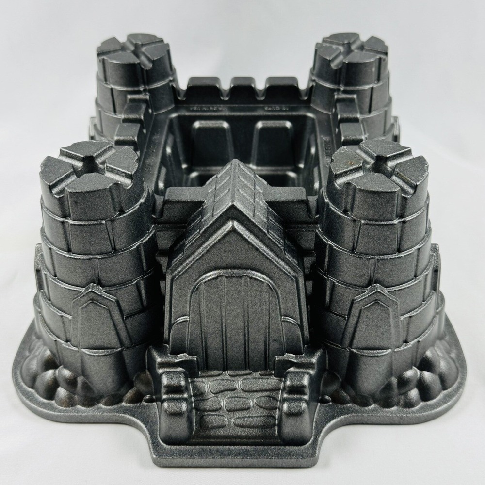 Nordic Ware Castle Bundt Pan 10 Cup Cast Aluminum Nonstick Medieval Cake Mold US